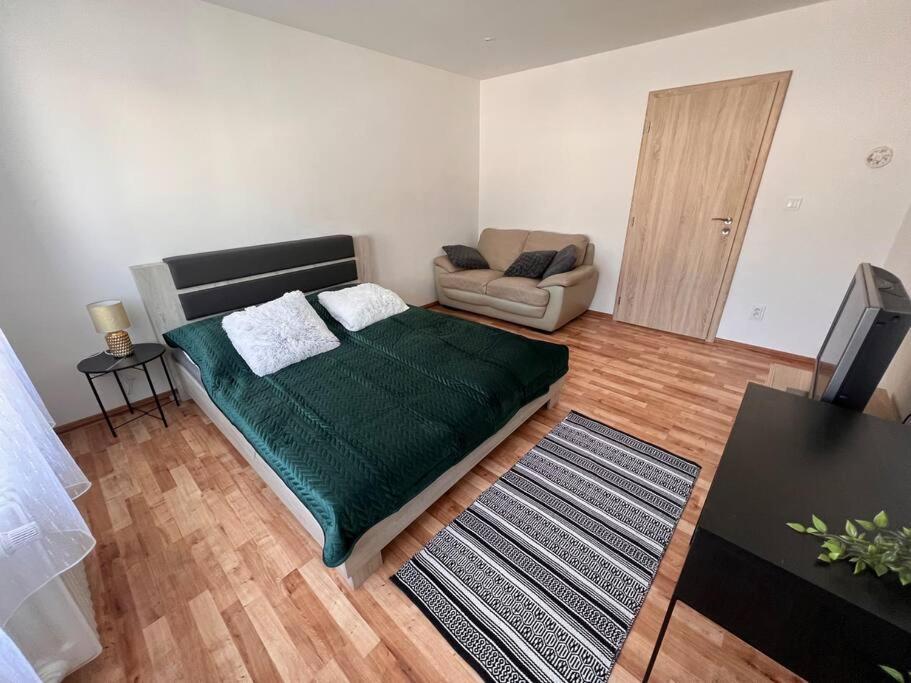 Apartman Centrum Sturka Martin Exterior foto